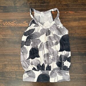 American Eagle Outfitters Monochrome Floral Racerback Tank - Black & White